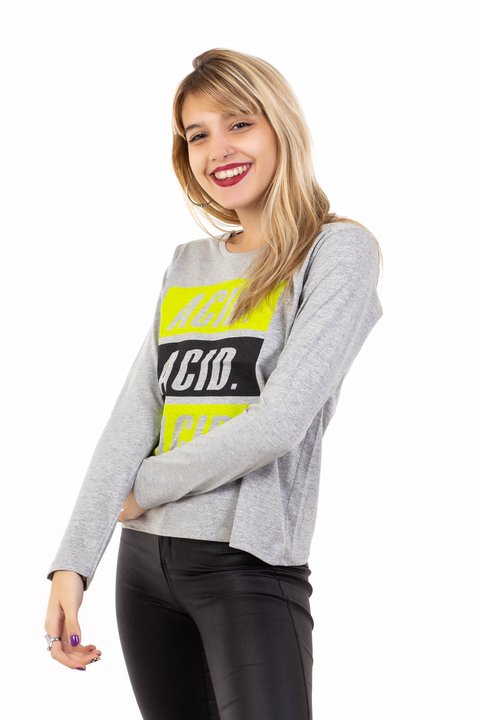 REMERA MANGA LARGA ESTAMPADA GRIS FLUO - ACID