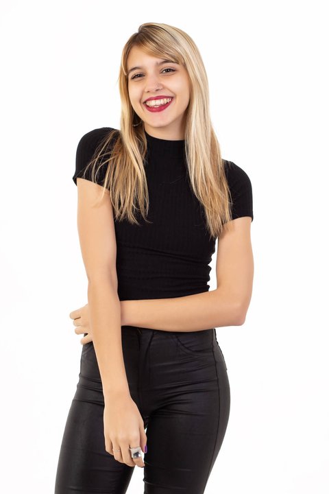 POLERA MEDIA MANGA CORTA NEGRA