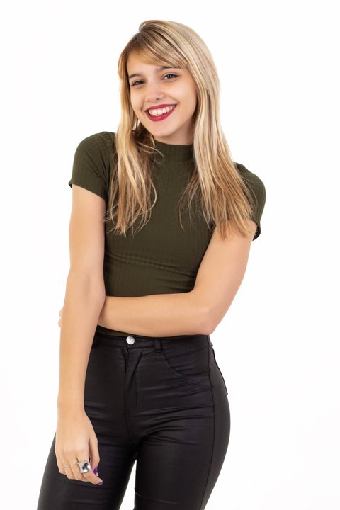 POLERA MEDIA MANGA CORTA VERDE